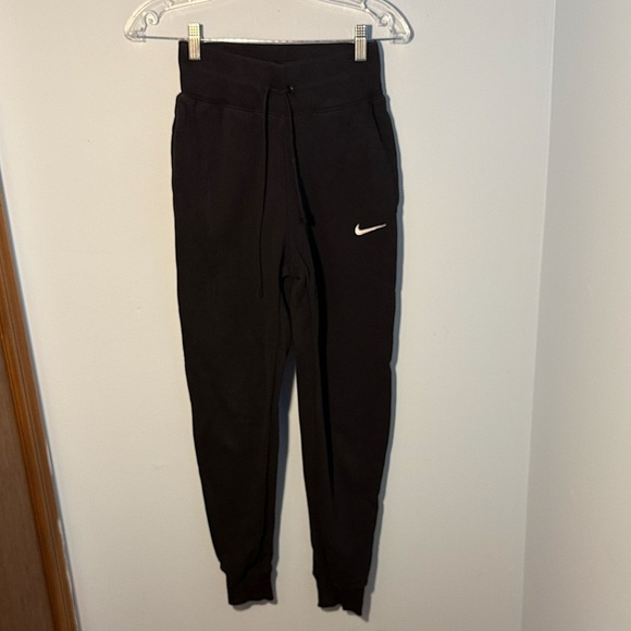 HIGH RISE JOGGER SWEATPANT - Picture 1 of 2